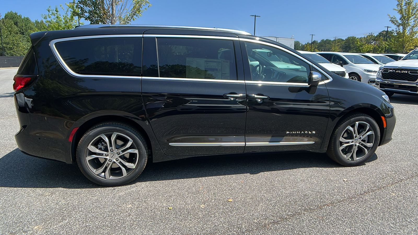 2024 Chrysler Pacifica Pinnacle 4