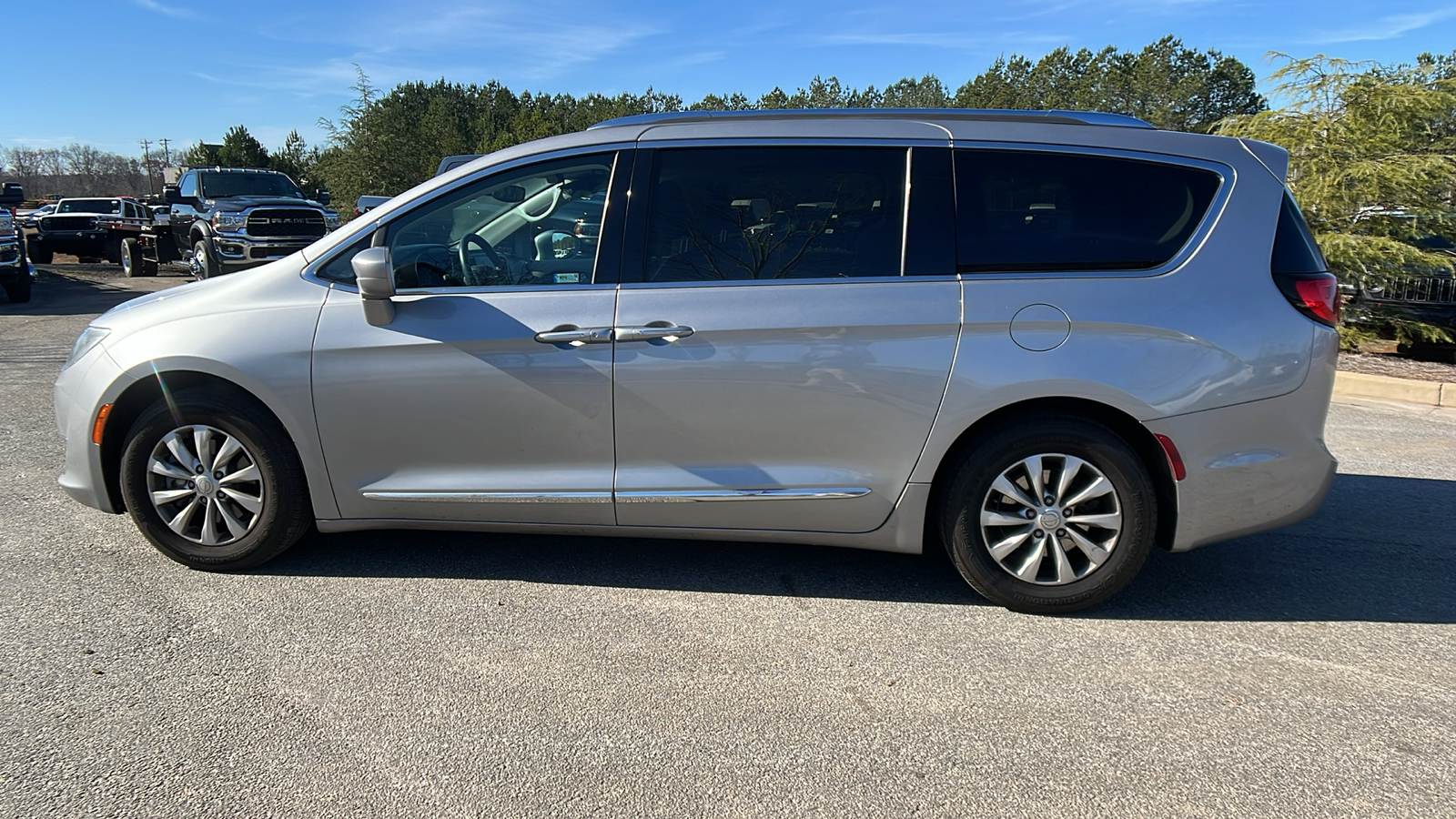 2018 Chrysler Pacifica Touring L Plus 8