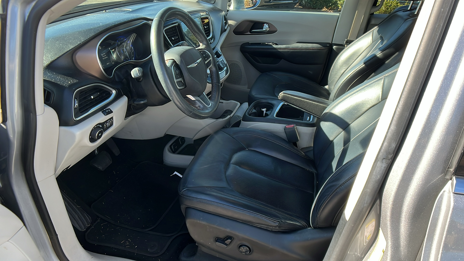 2018 Chrysler Pacifica Touring L Plus 12