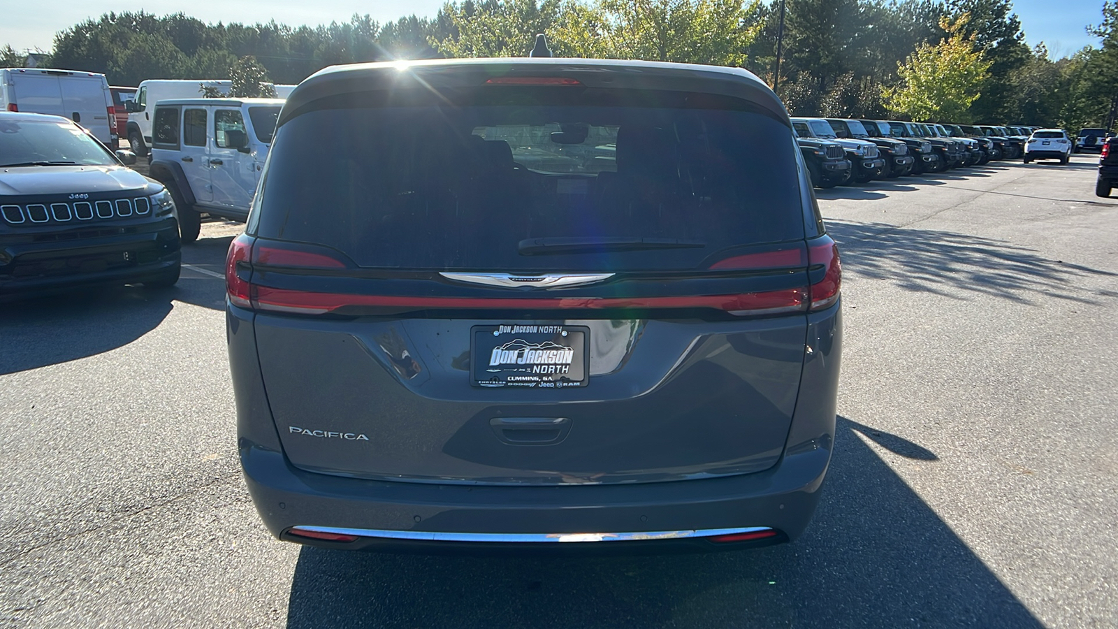 2025 Chrysler Pacifica Select 6