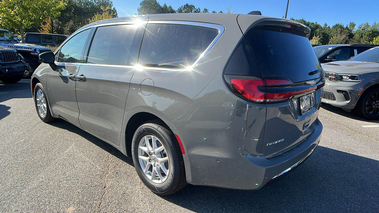 2025 Chrysler Pacifica Select 7