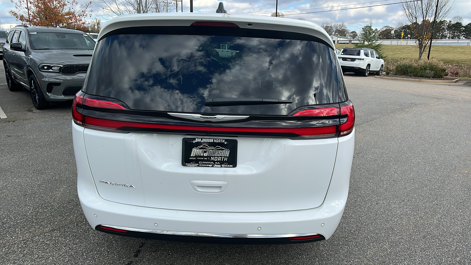 2025 Chrysler Pacifica Select 6