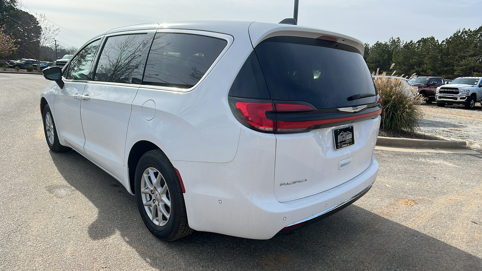 2025 Chrysler Pacifica Select 7