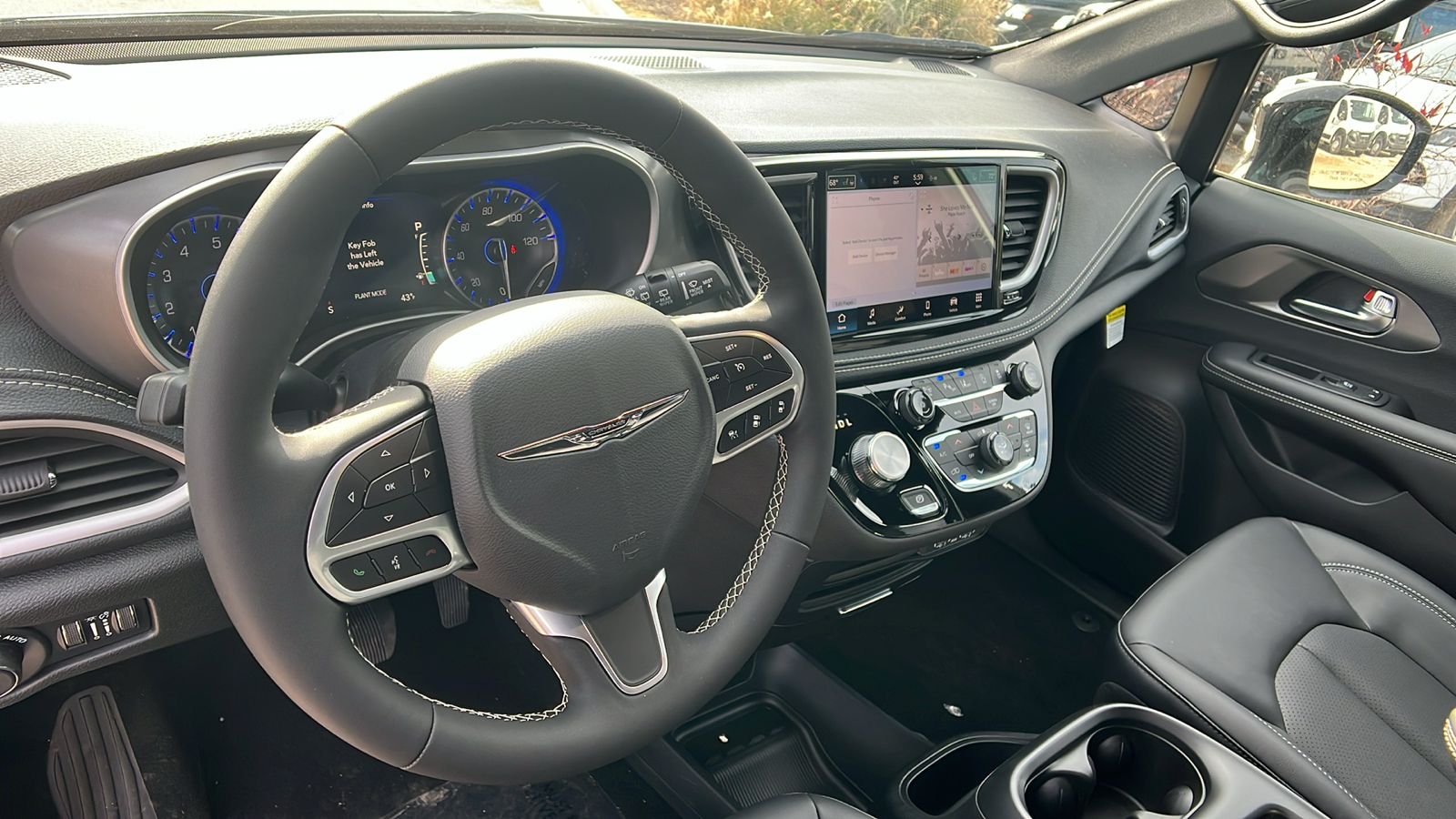 2025 Chrysler Pacifica Select 16