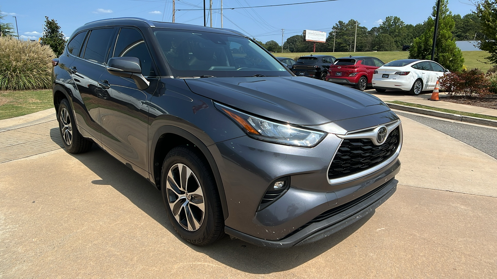 2020 Toyota Highlander XLE 3