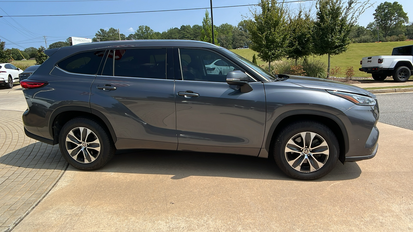 2020 Toyota Highlander XLE 4