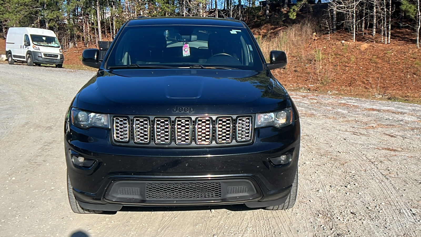 2019 Jeep Grand Cherokee Altitude 2