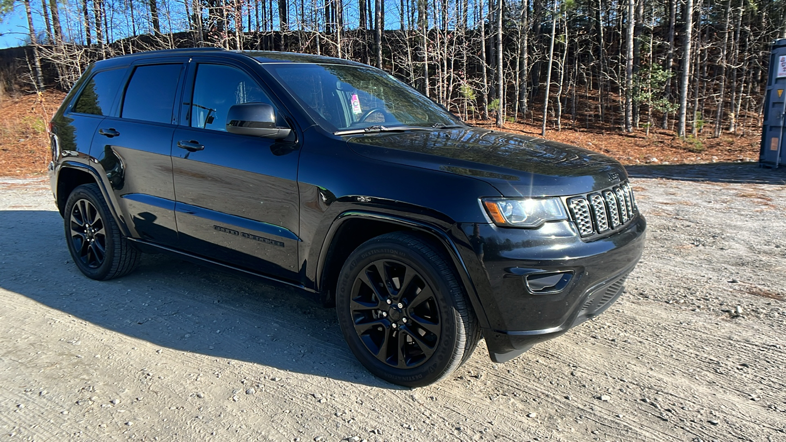 2019 Jeep Grand Cherokee Altitude 3