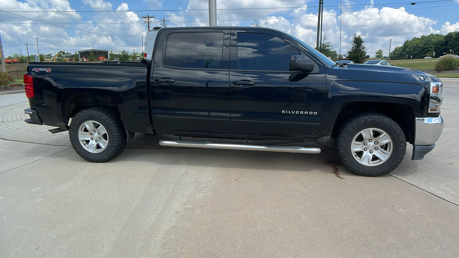 2017 Chevrolet Silverado 1500 LT 4