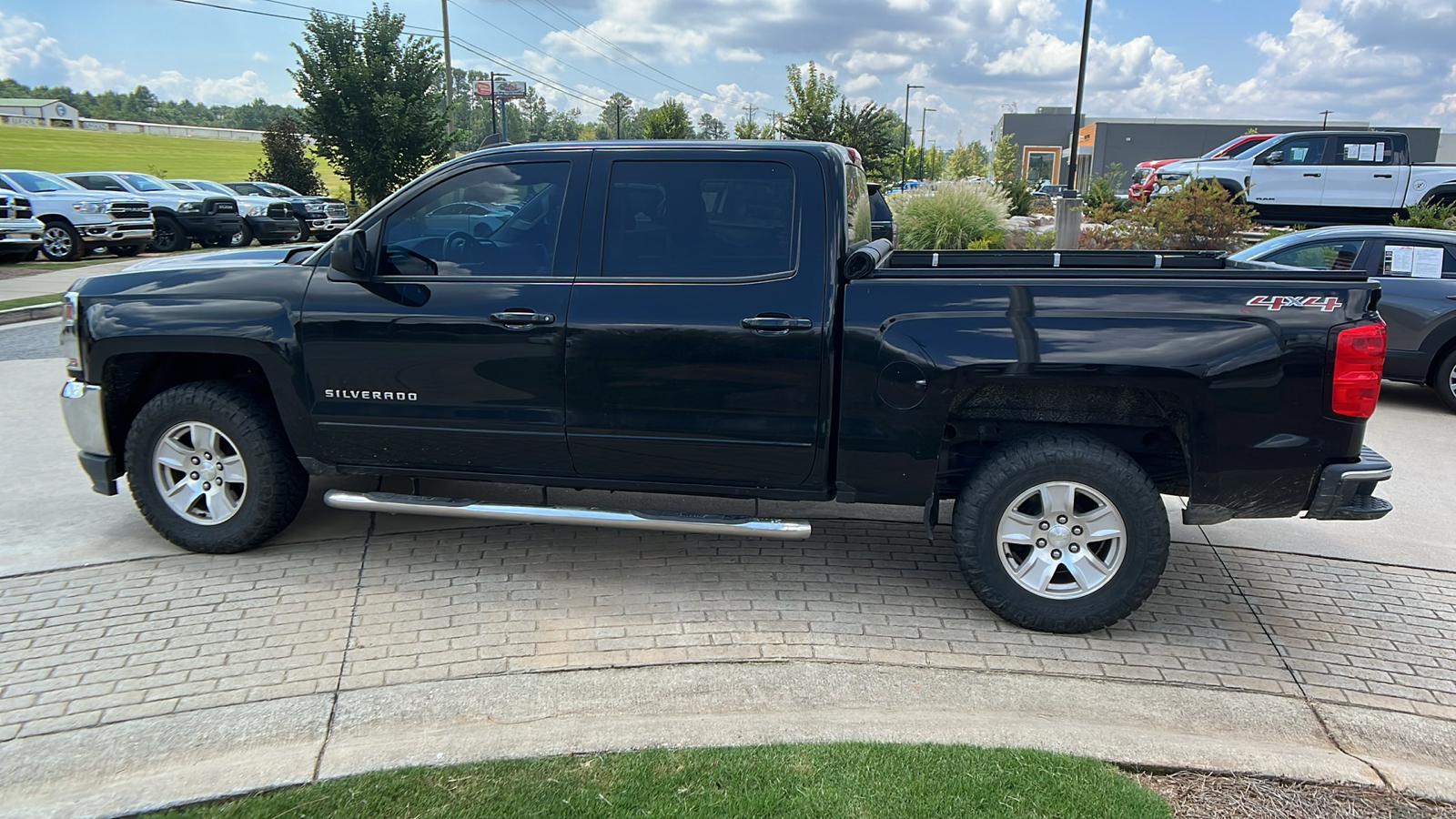 2017 Chevrolet Silverado 1500 LT 7