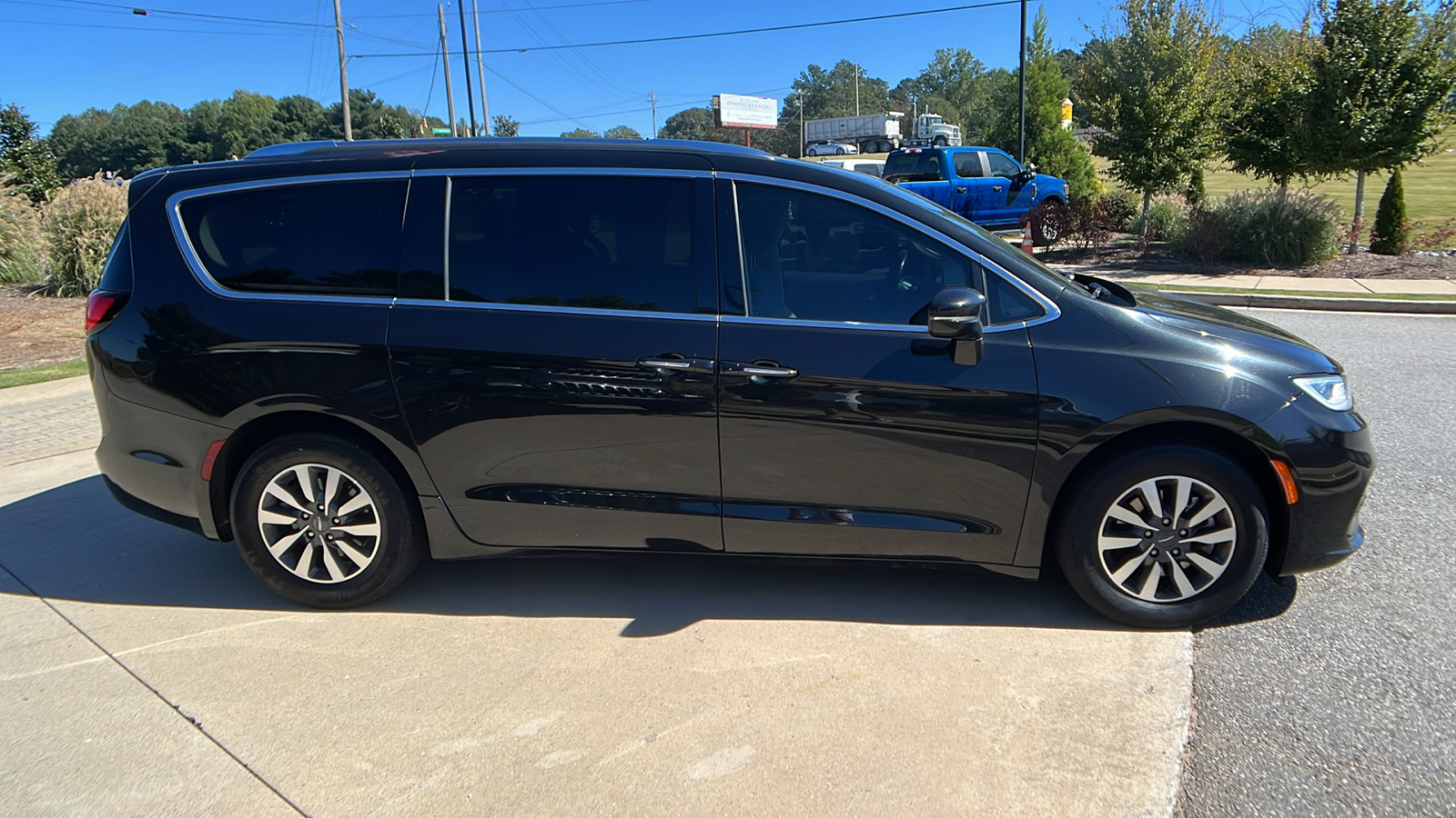 2021 Chrysler Pacifica Touring L 4