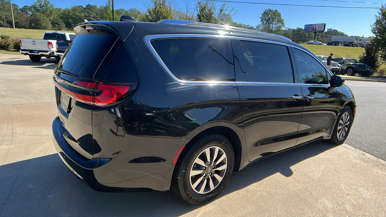 2021 Chrysler Pacifica Touring L 5