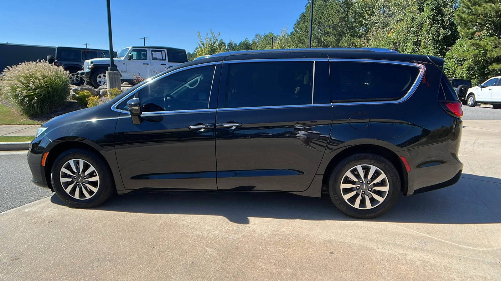 2021 Chrysler Pacifica Touring L 8