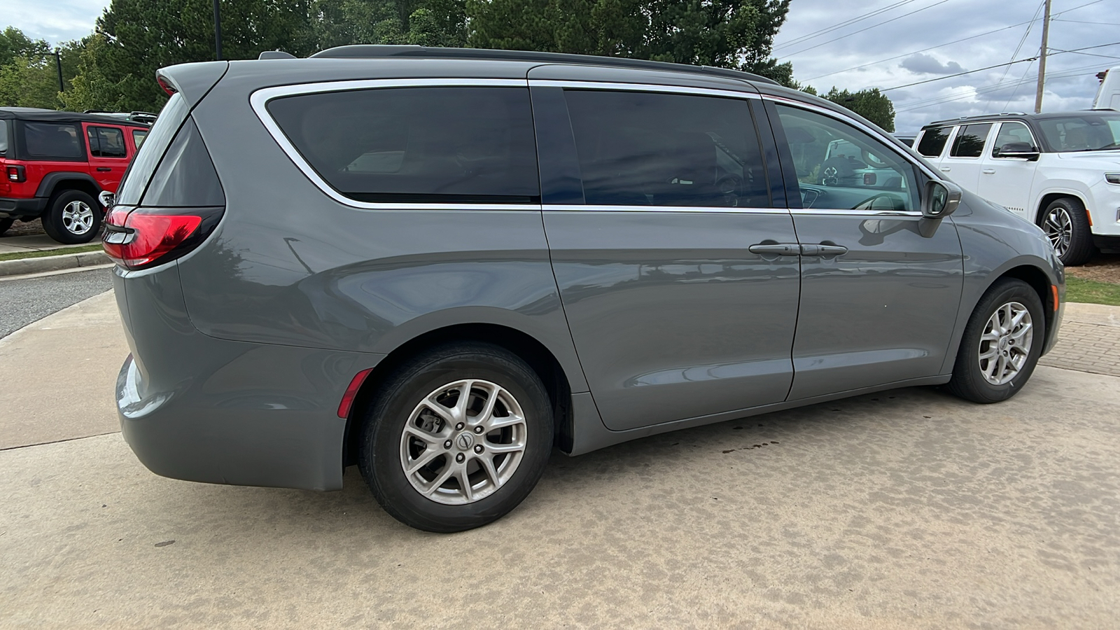 2022 Chrysler Pacifica Touring L 5