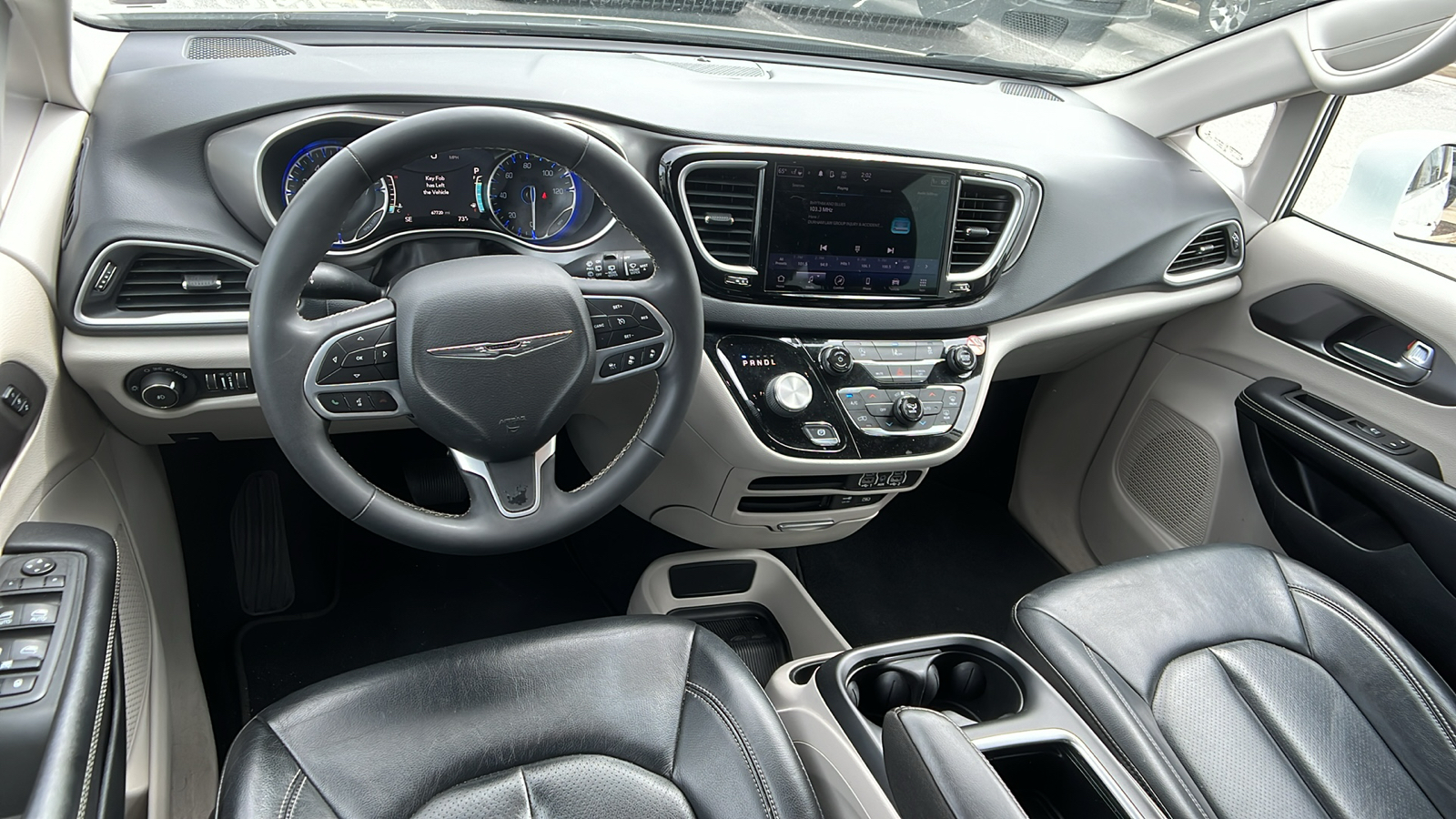 2022 Chrysler Pacifica Touring L 19