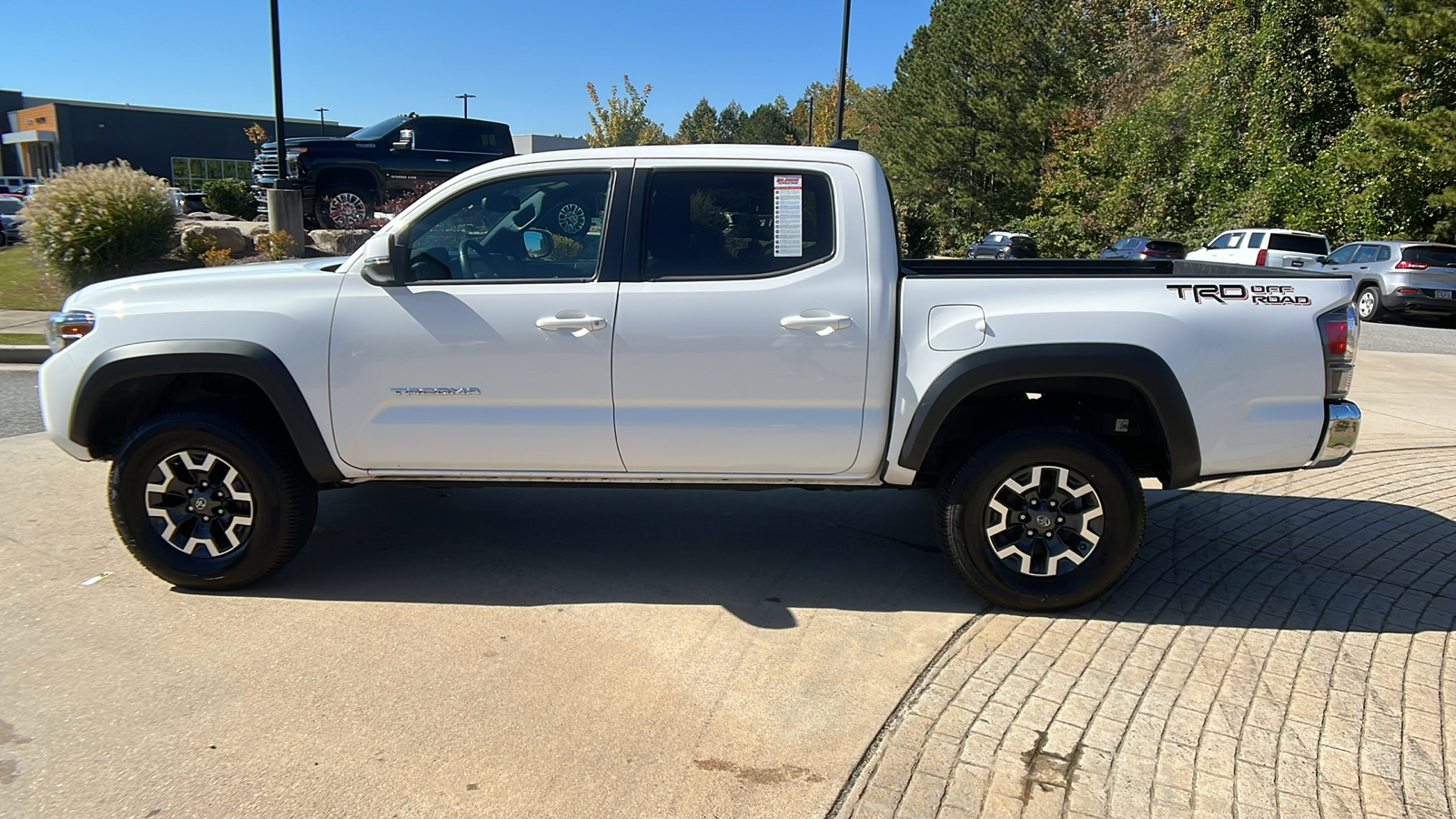 2023 Toyota Tacoma 2WD TRD Off Road 8