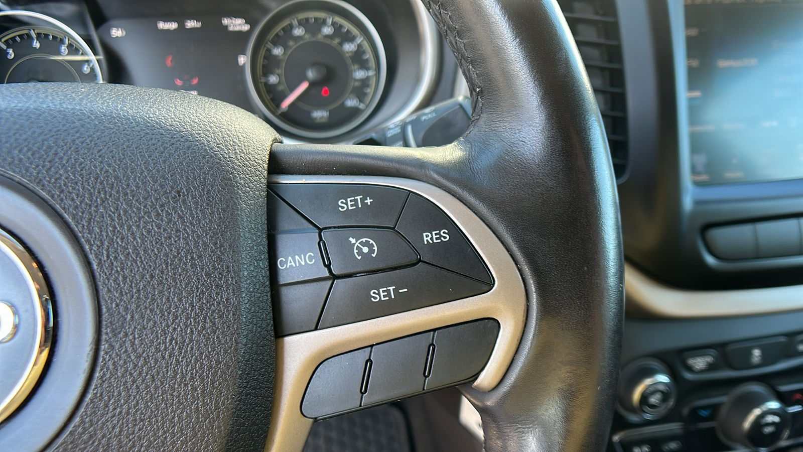 2014 Jeep Cherokee Trailhawk 22