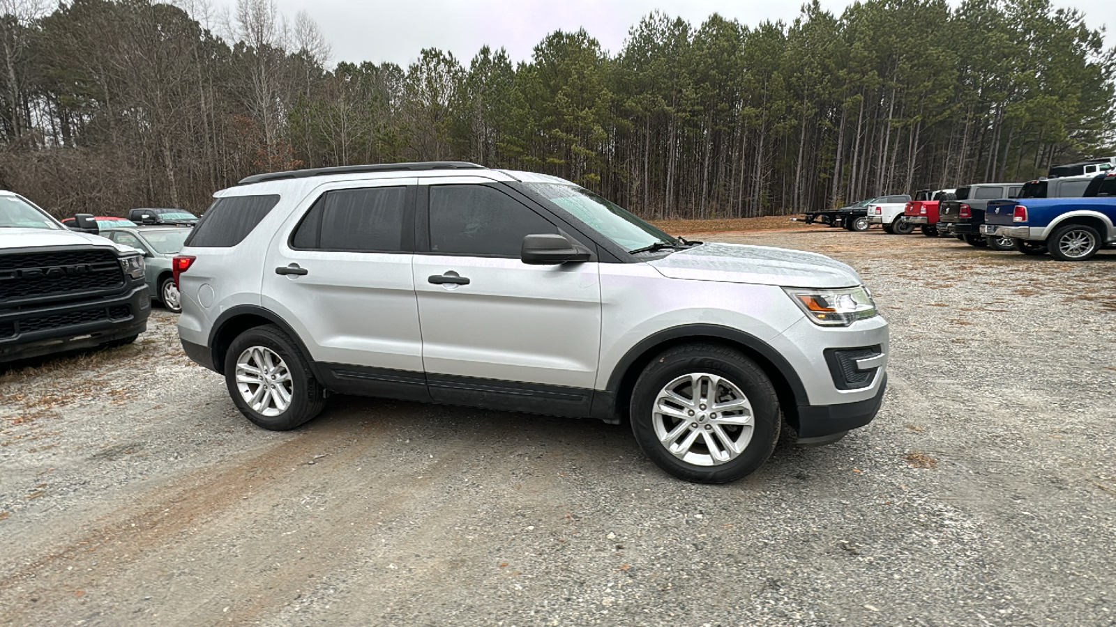 2017 Ford Explorer Base 4