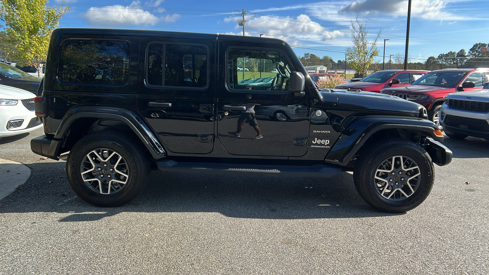 2024 Jeep Wrangler Sahara 4