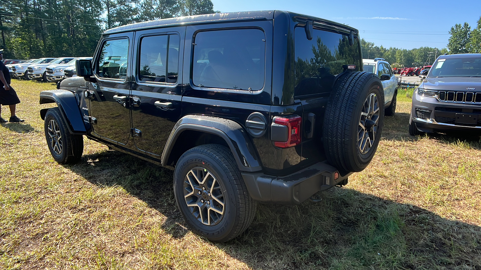 2024 Jeep Wrangler Sahara 7