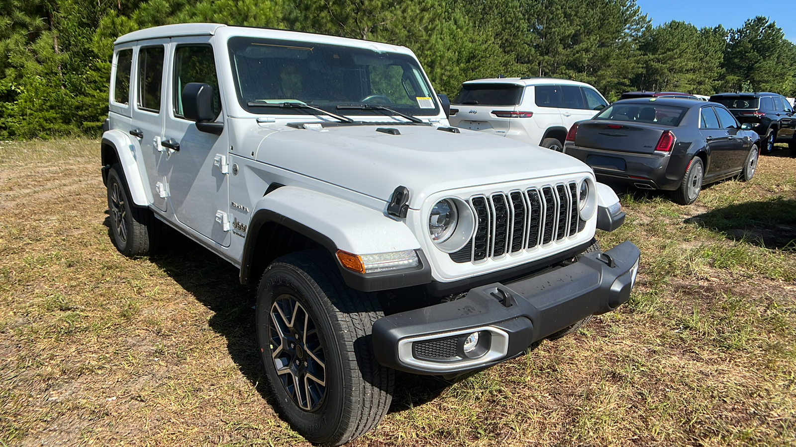 2024 Jeep Wrangler Sahara 3