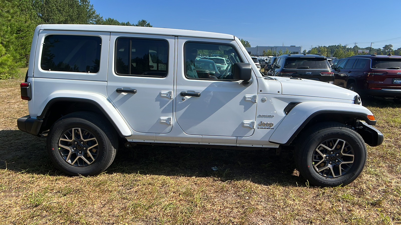 2024 Jeep Wrangler Sahara 4