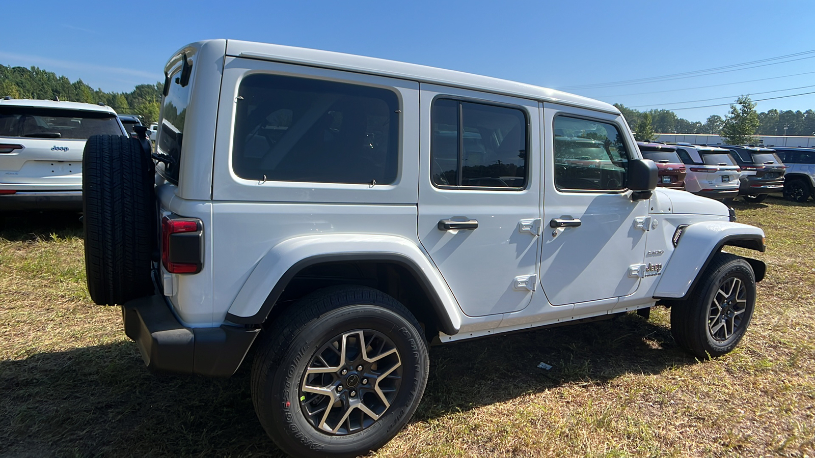 2024 Jeep Wrangler Sahara 5