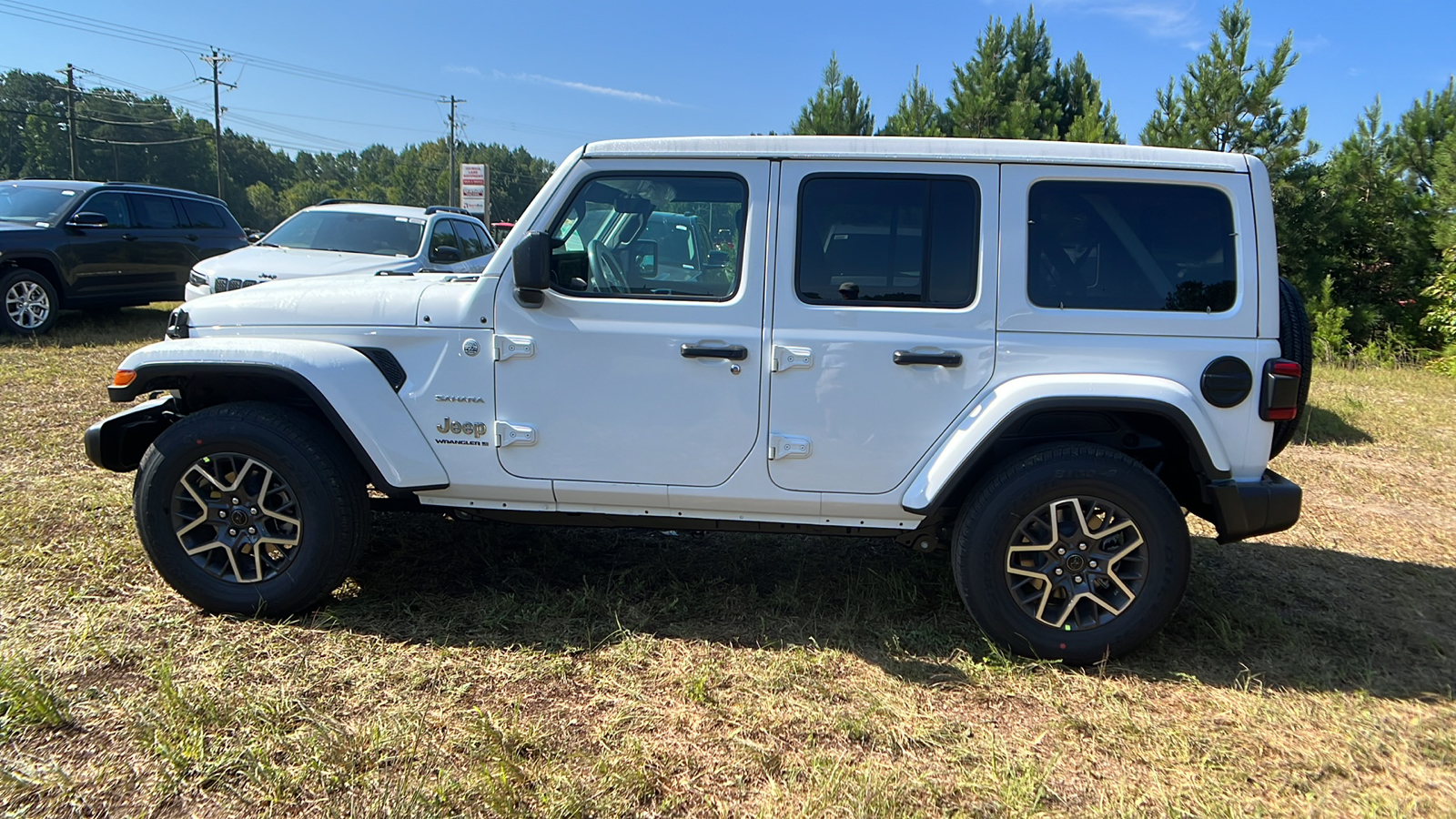 2024 Jeep Wrangler Sahara 8