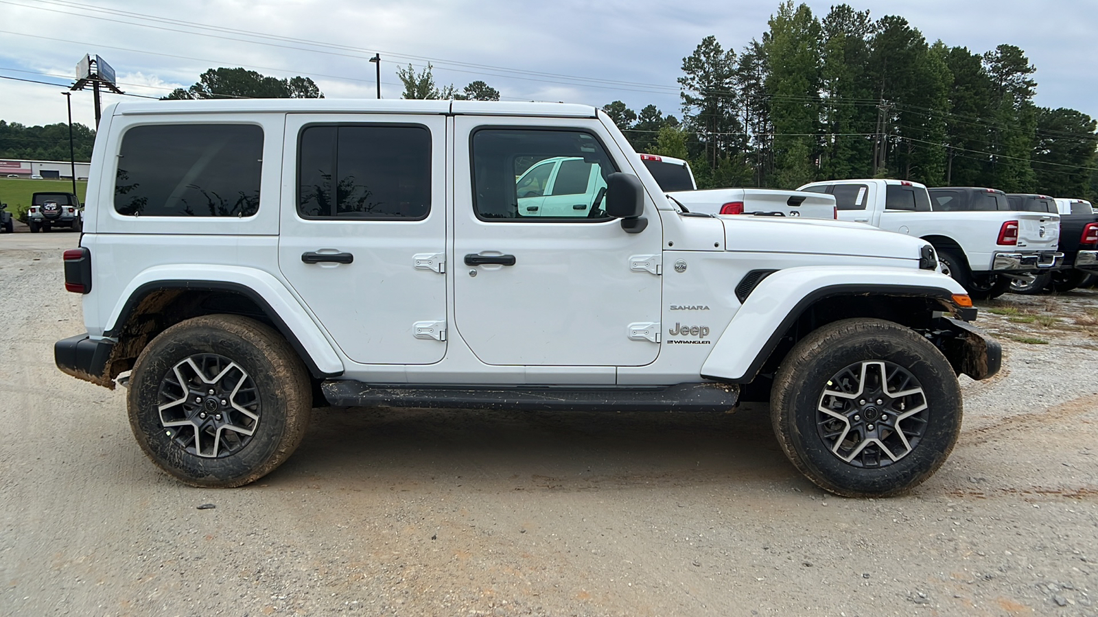 2024 Jeep Wrangler Sahara 4