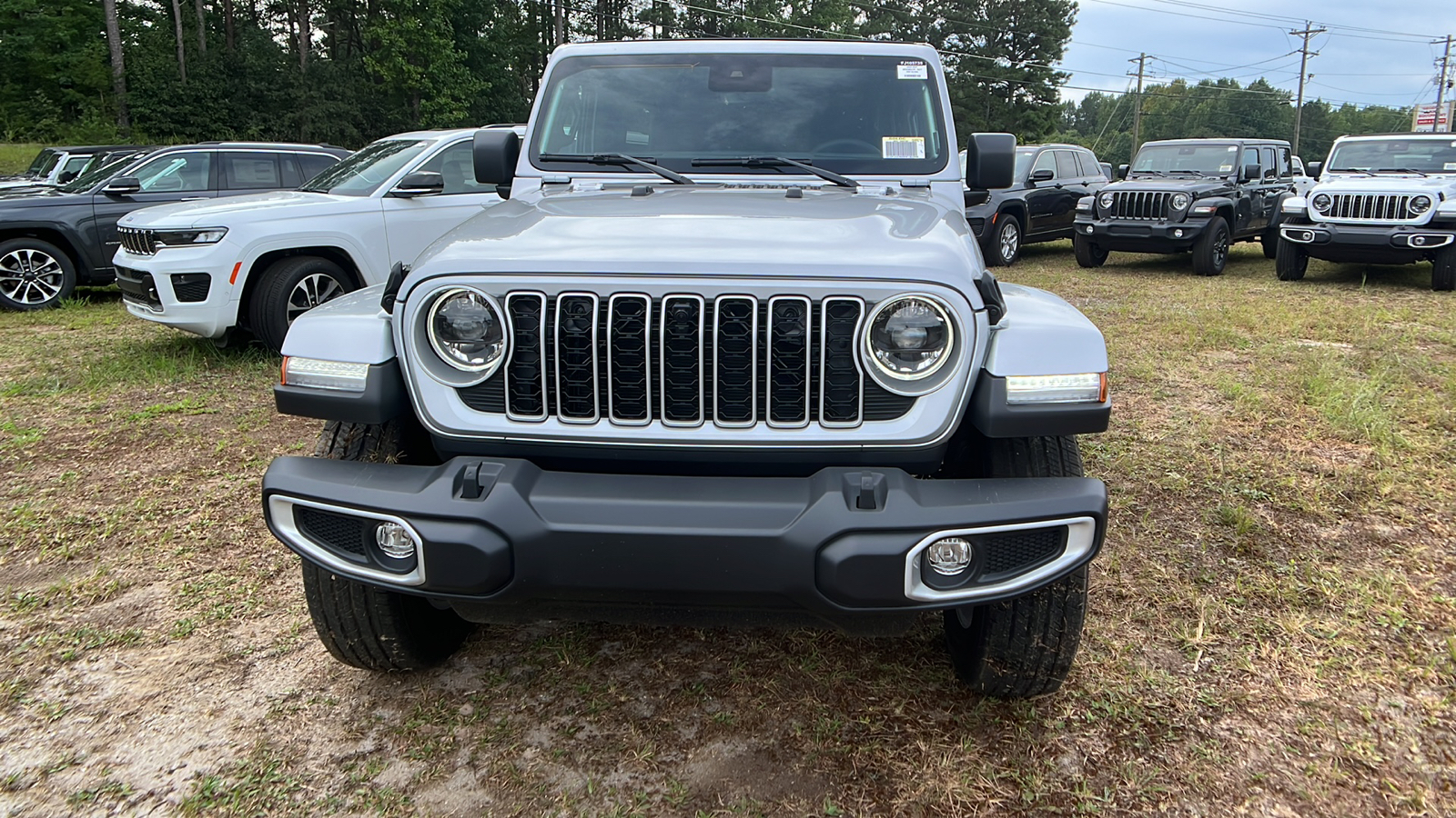 2024 Jeep Wrangler Sahara 2