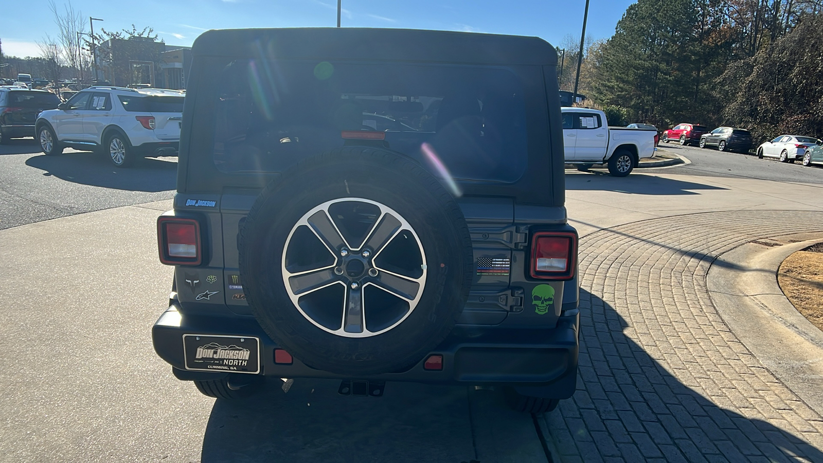 2023 Jeep Wrangler Sahara 6