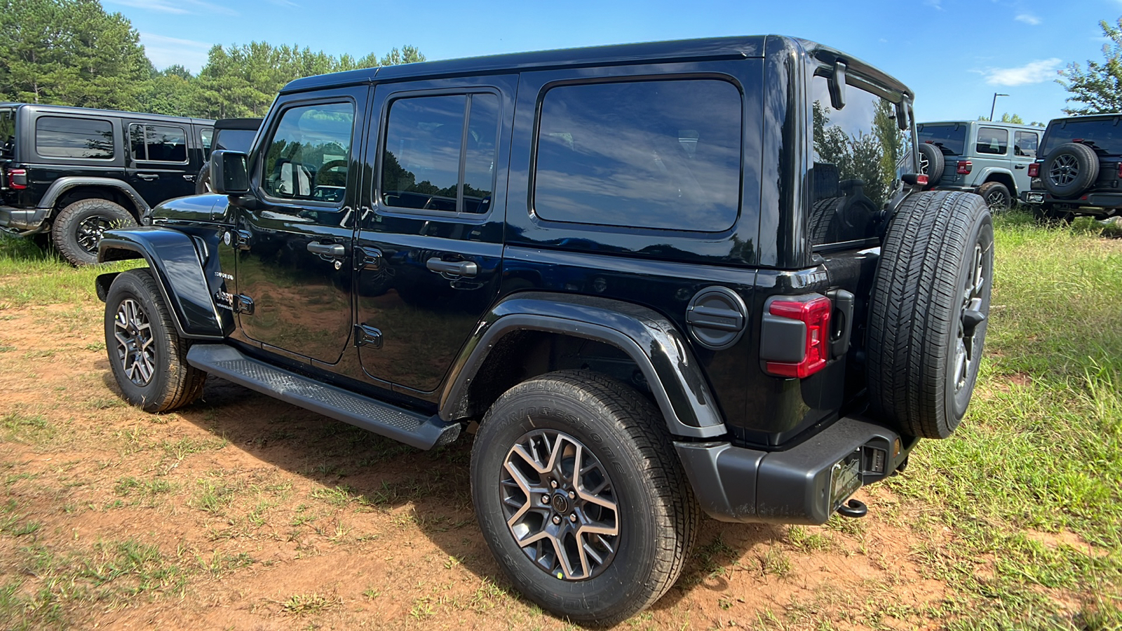 2024 Jeep Wrangler Sahara 7