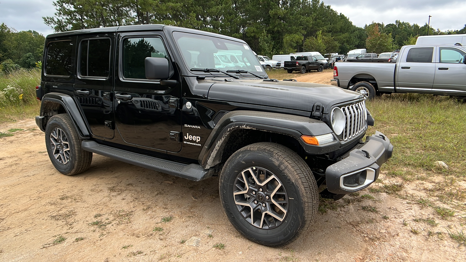 2024 Jeep Wrangler Sahara 3