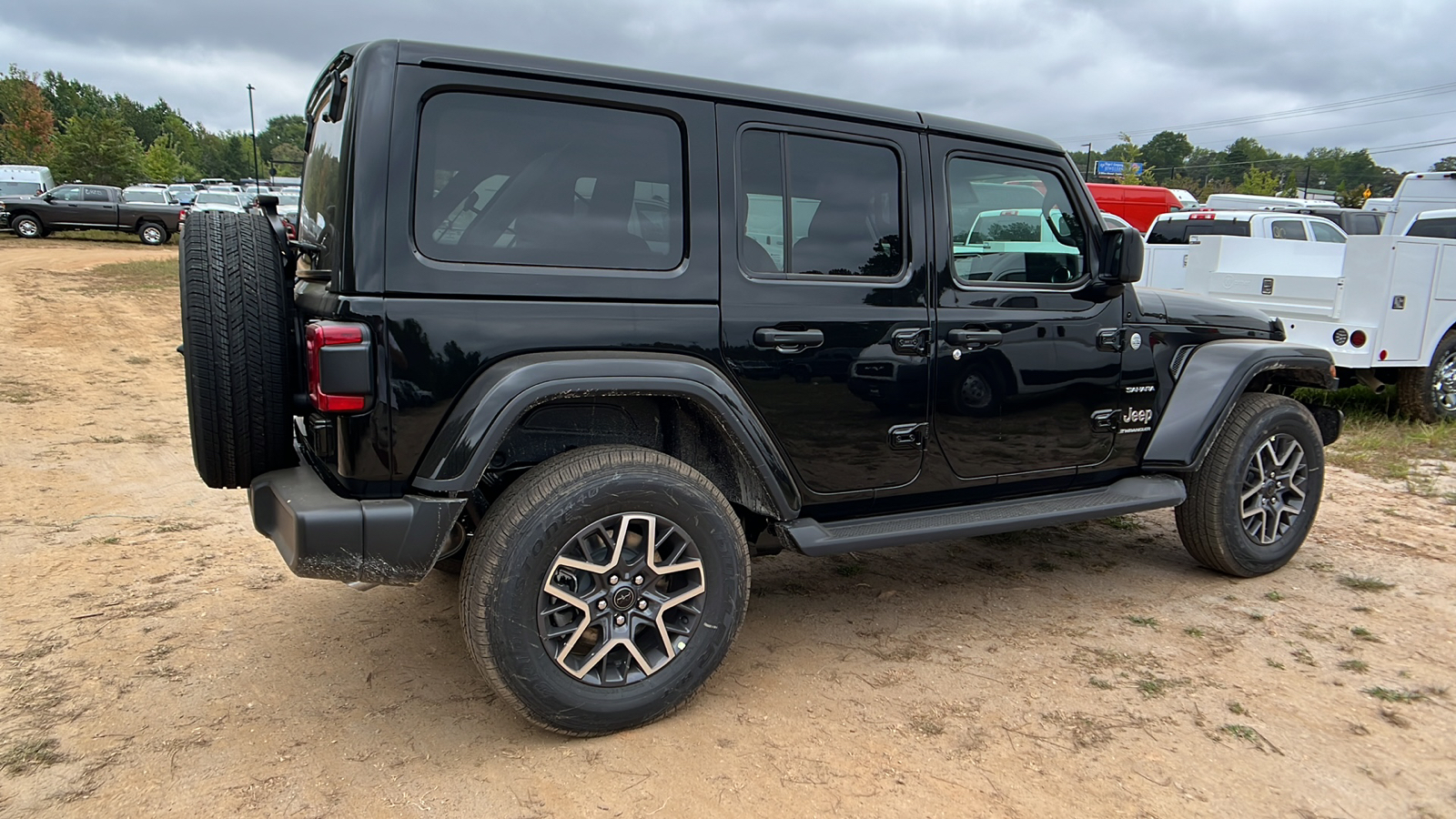 2024 Jeep Wrangler Sahara 5