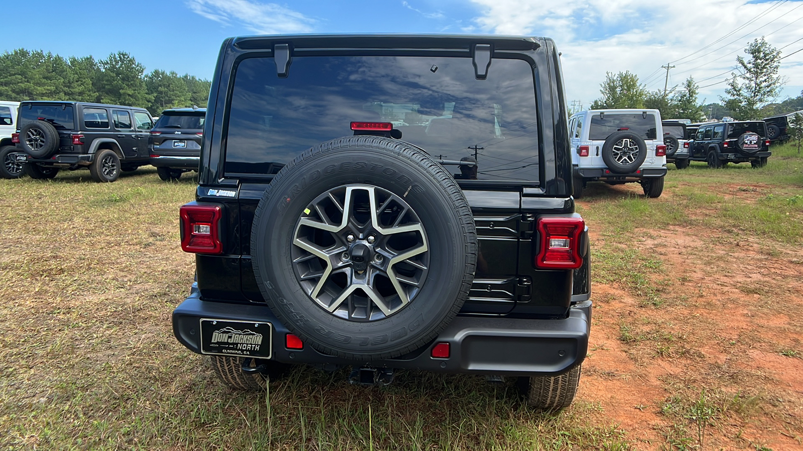 2024 Jeep Wrangler Sahara 6