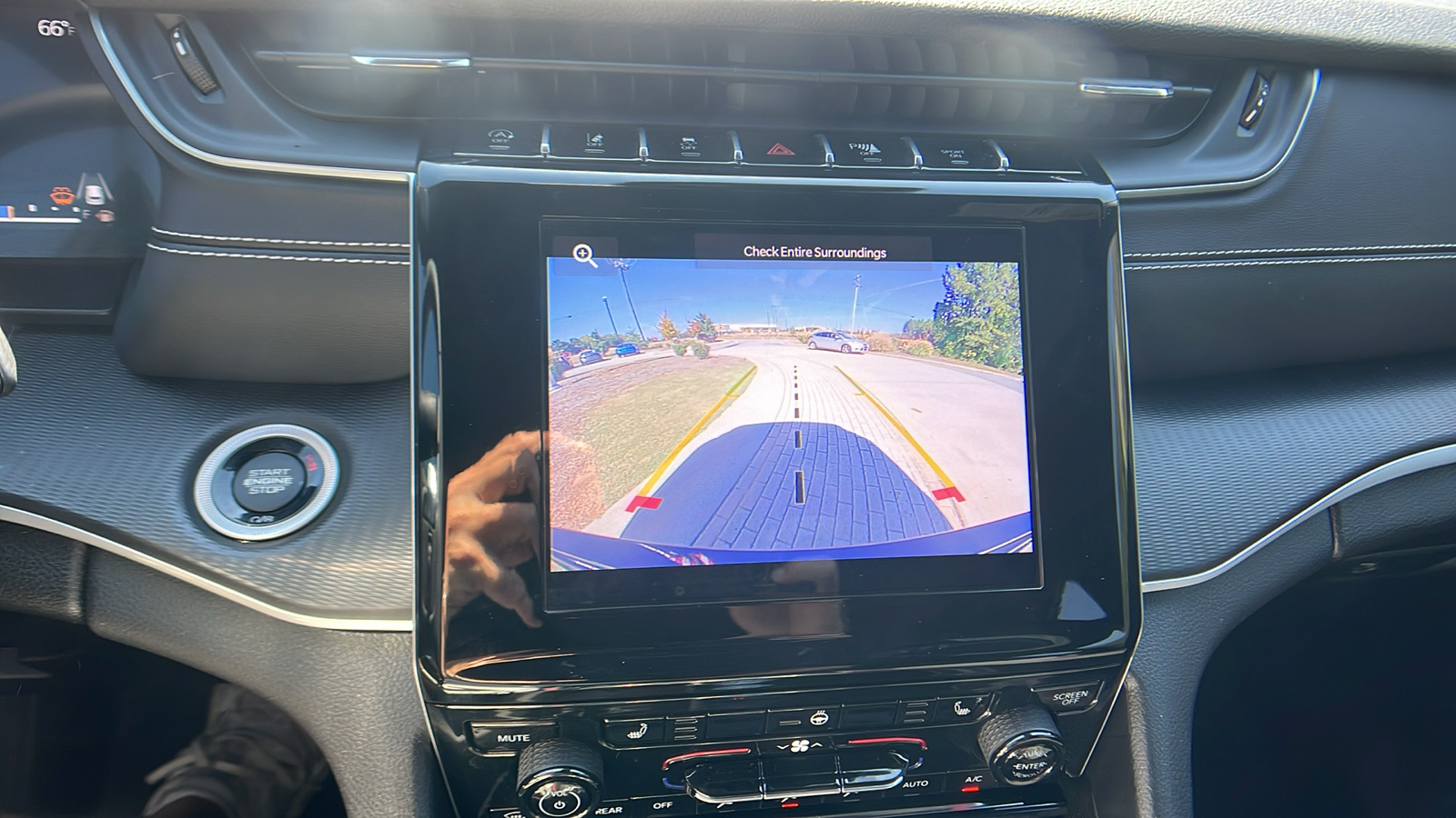 2024 Jeep Grand Cherokee Altitude X 27