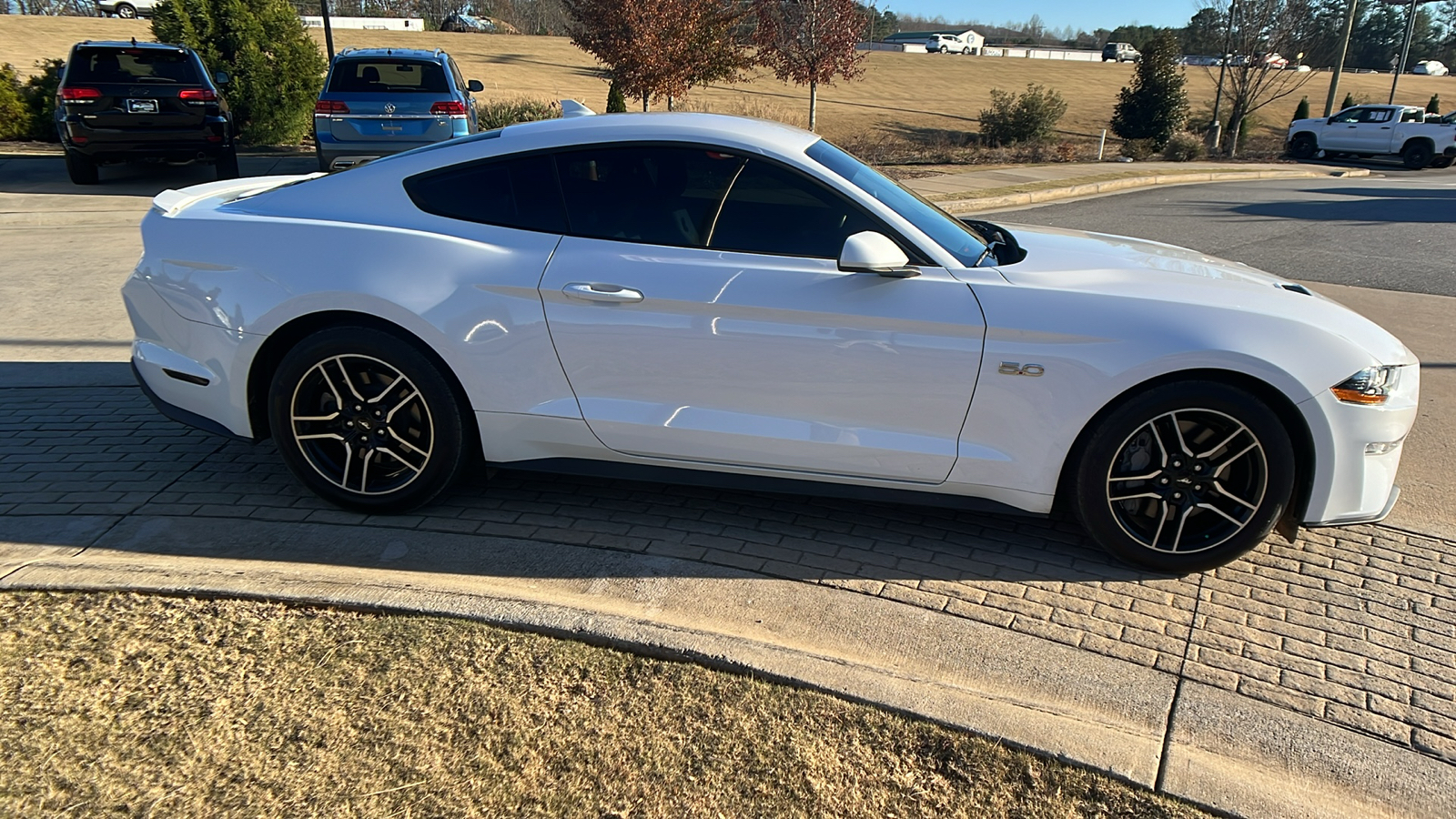 2022 Ford Mustang  4