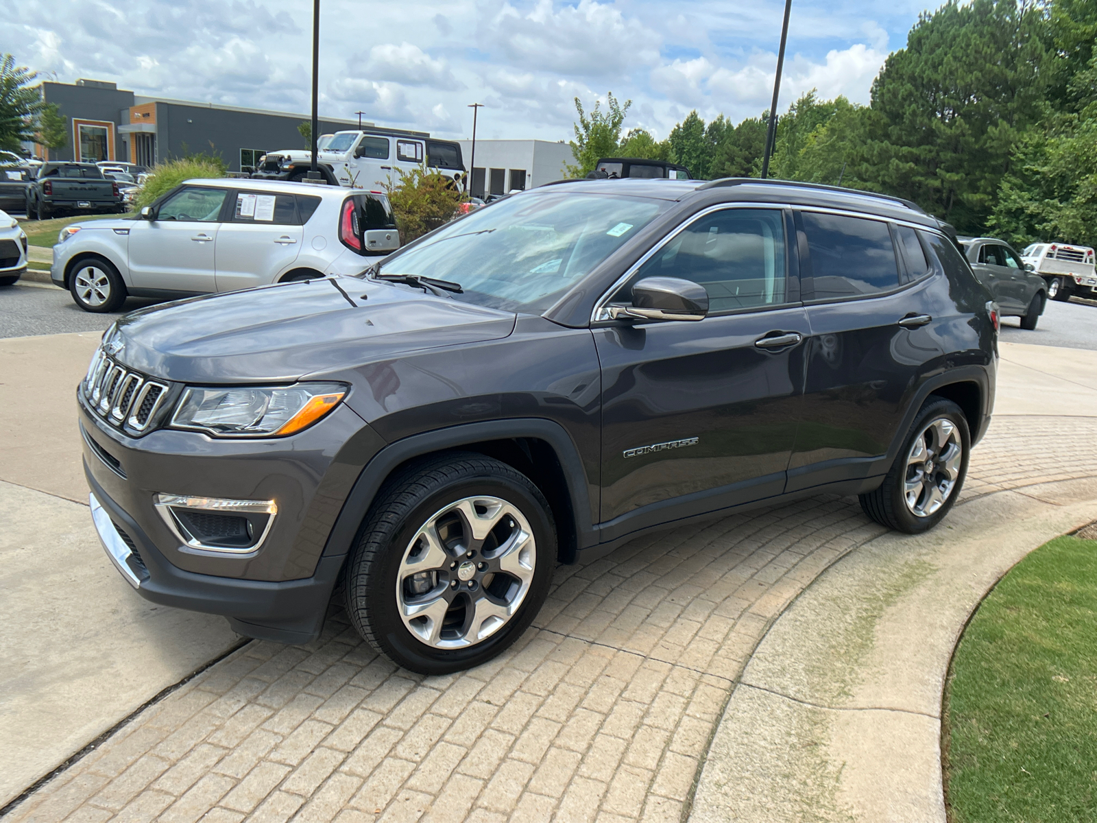 2021 Jeep Compass Limited 1