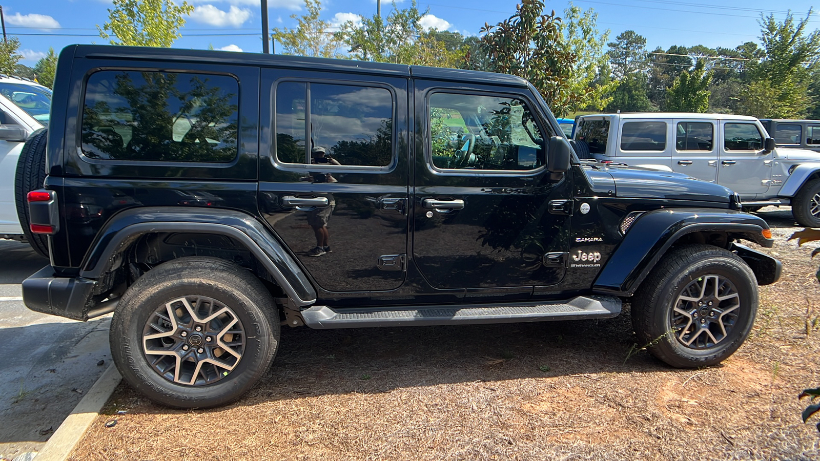 2024 Jeep Wrangler Sahara 4