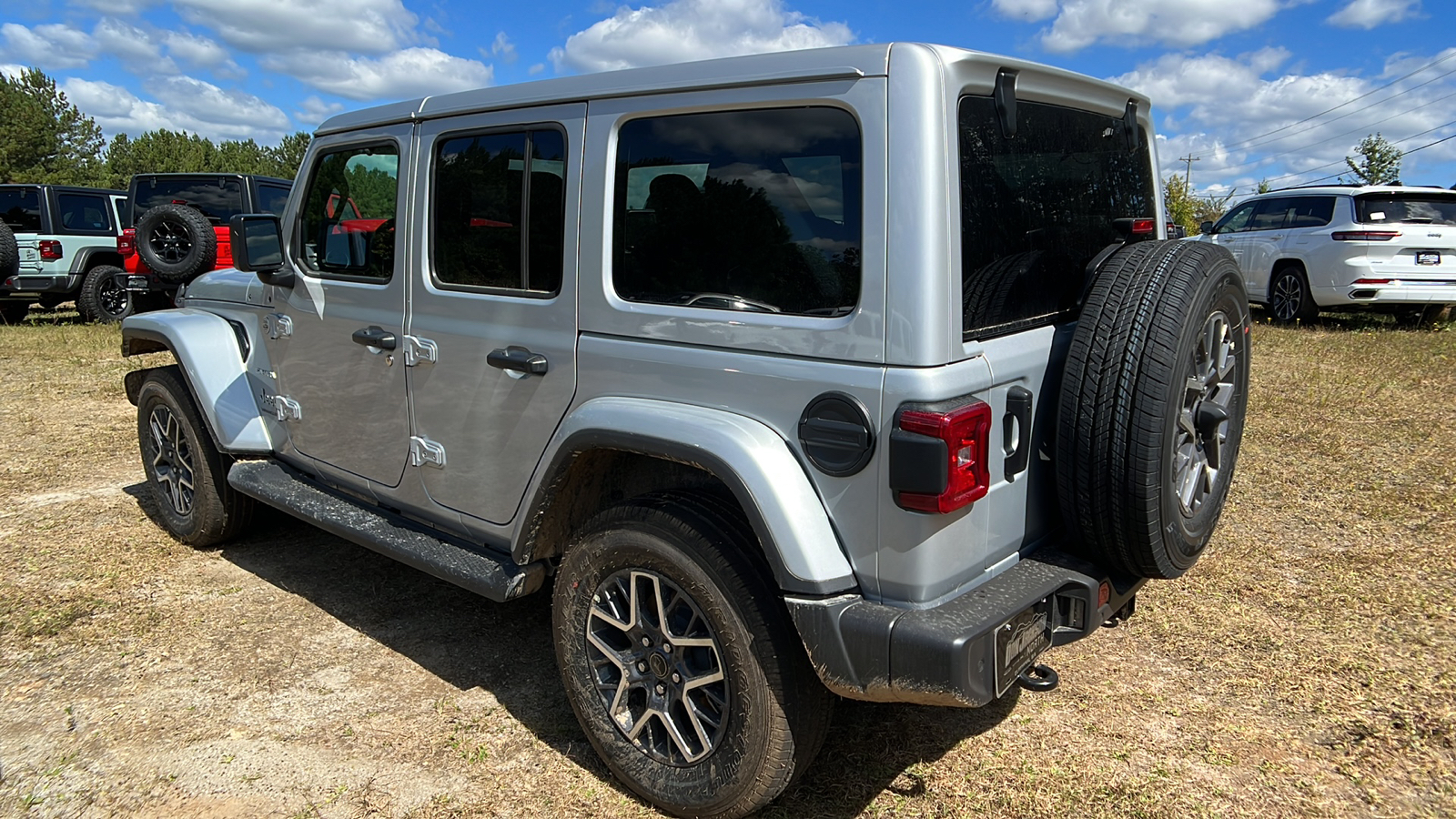 2024 Jeep Wrangler Sahara 7