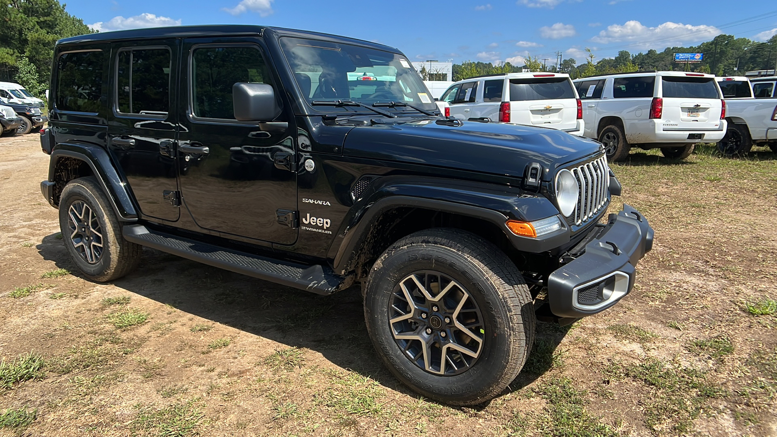 2024 Jeep Wrangler Sahara 3