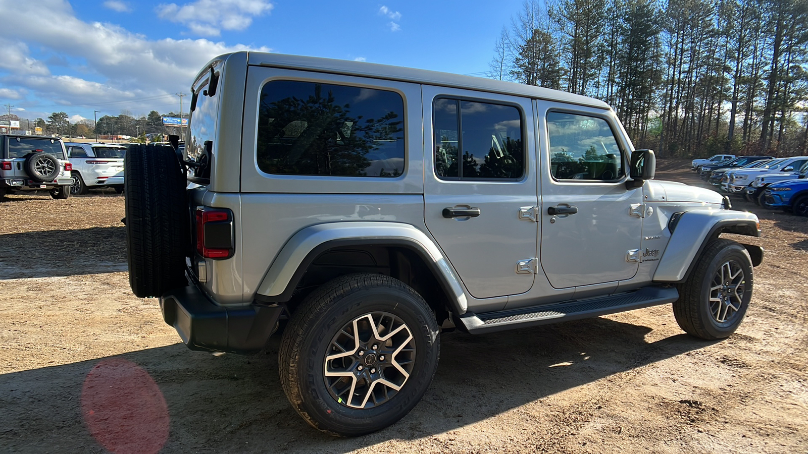 2024 Jeep Wrangler Sahara 5