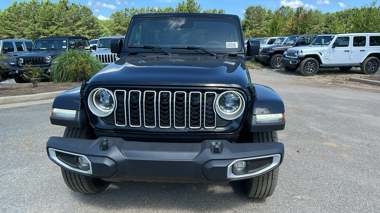 2024 Jeep Wrangler Sahara 2