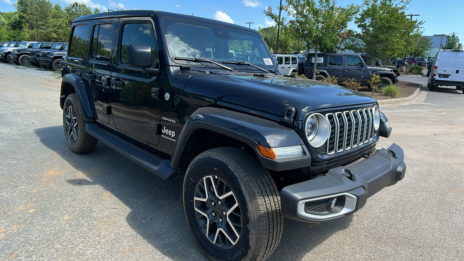 2024 Jeep Wrangler Sahara 3