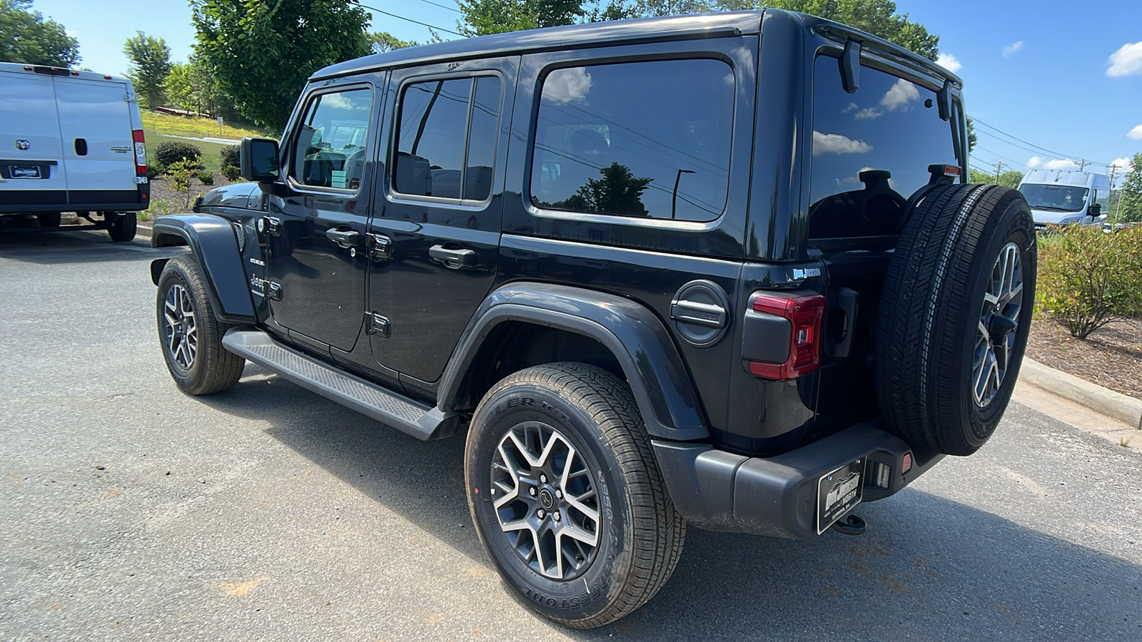 2024 Jeep Wrangler Sahara 7