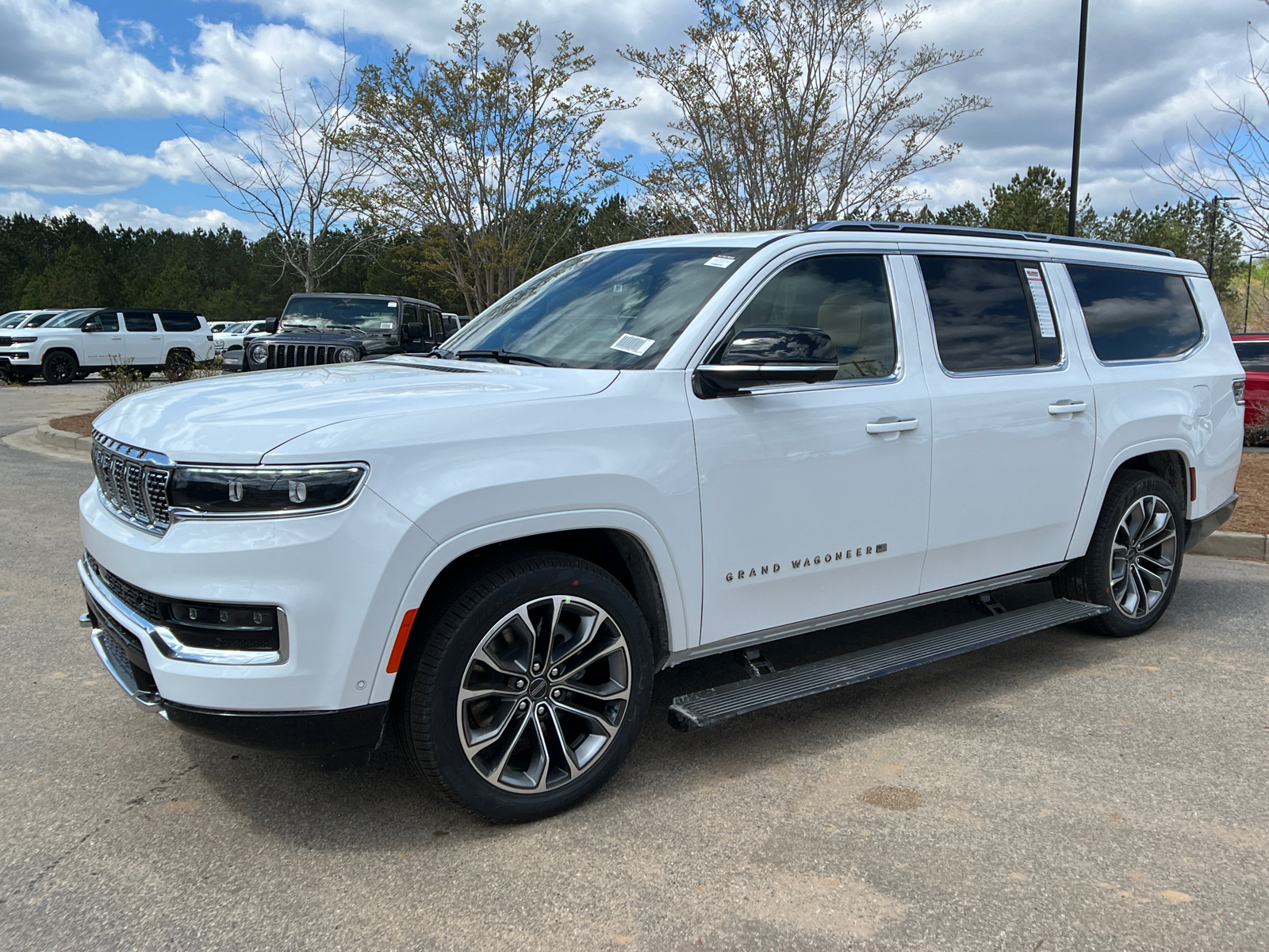 2024 Jeep Grand Wagoneer L Series III 1