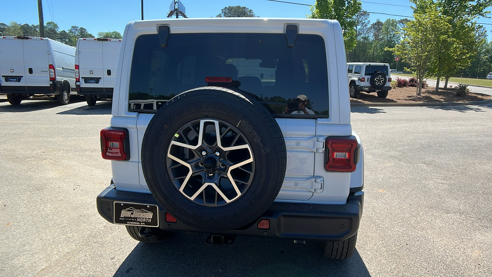 2024 Jeep Wrangler Sahara 6