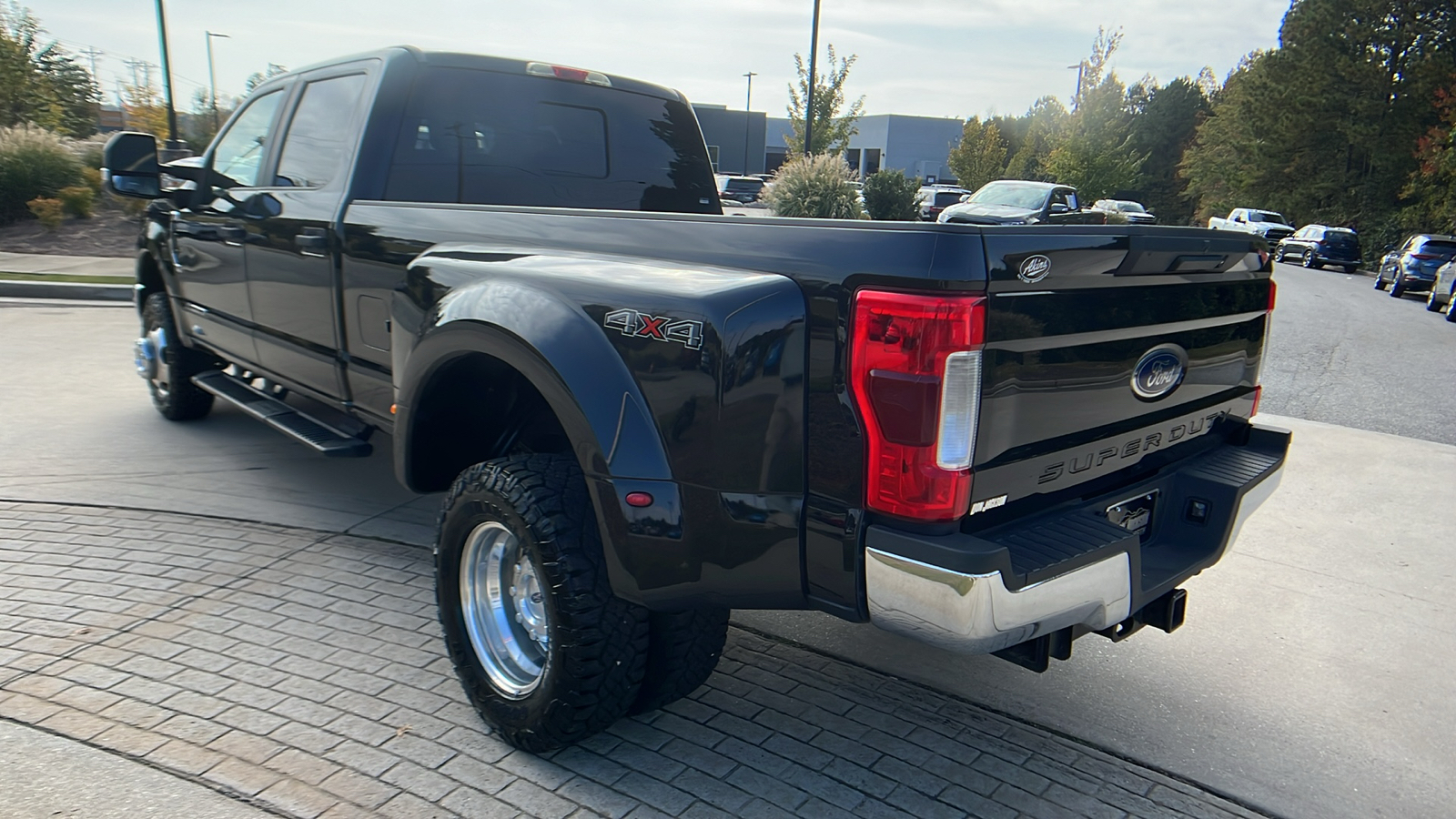 2019 Ford Super Duty F-350 DRW  7