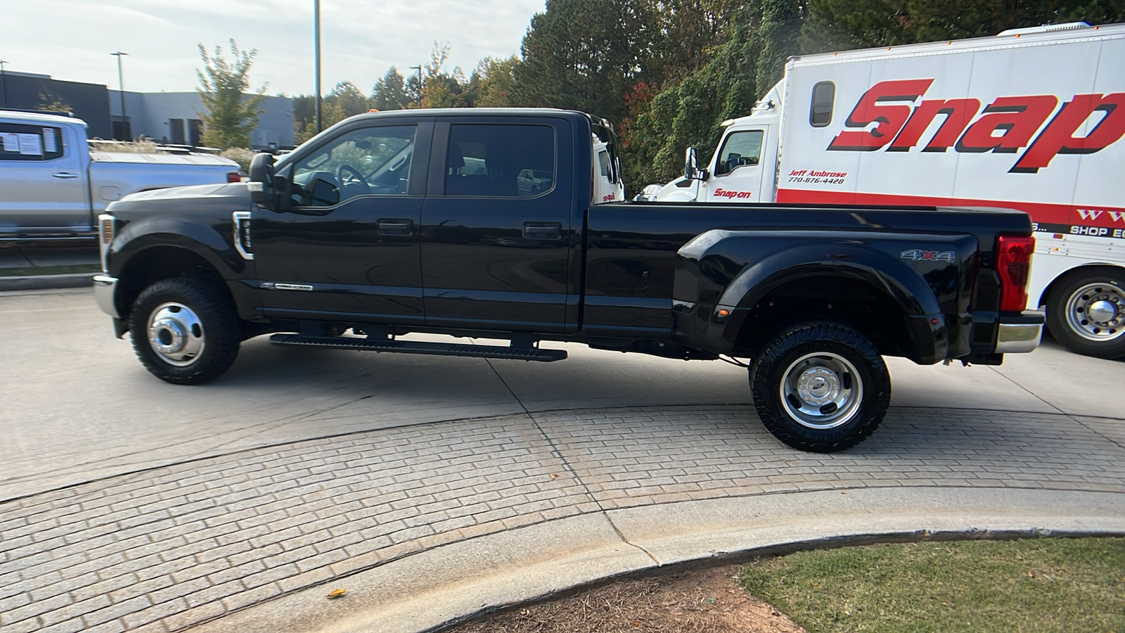 2019 Ford Super Duty F-350 DRW  8