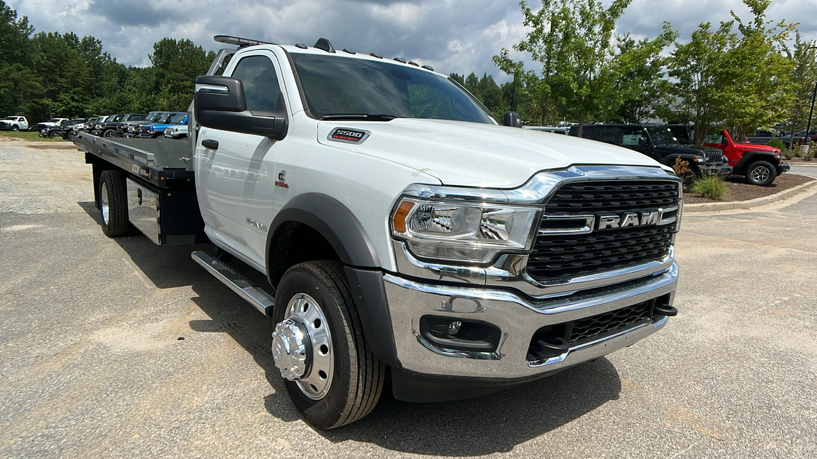 2024 Ram 5500 Chassis Cab SLT 3